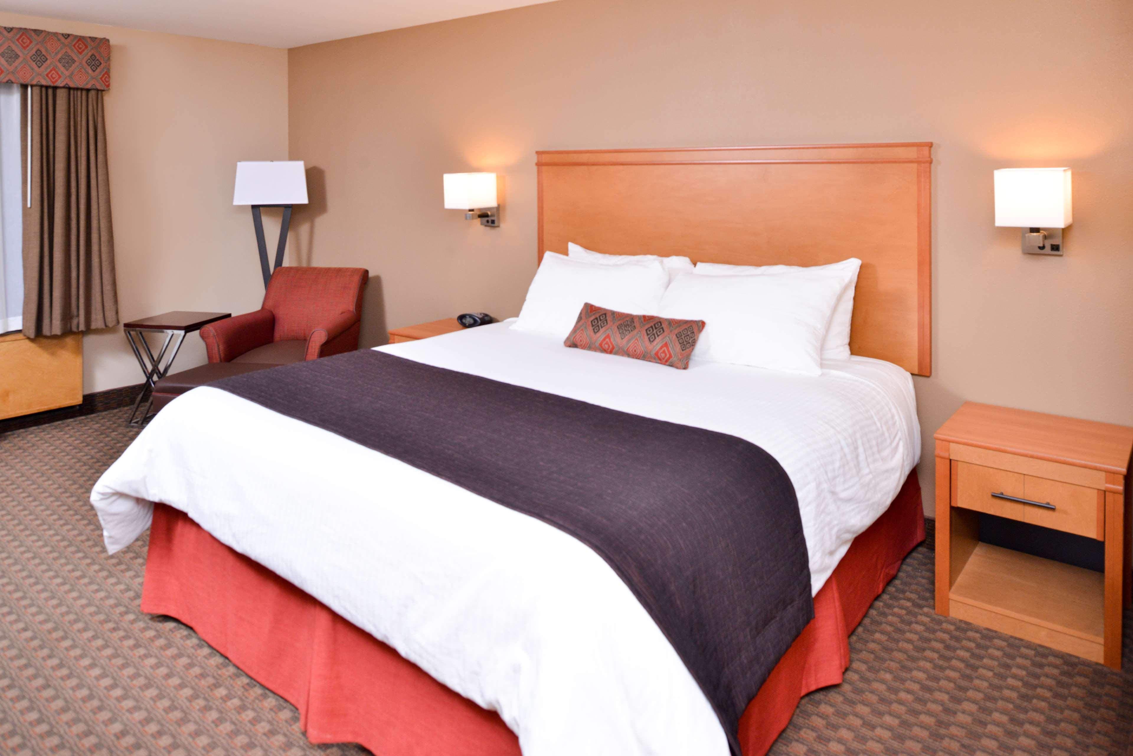 Best Western Plus Olympic Inn Кламат Фолс Екстериор снимка