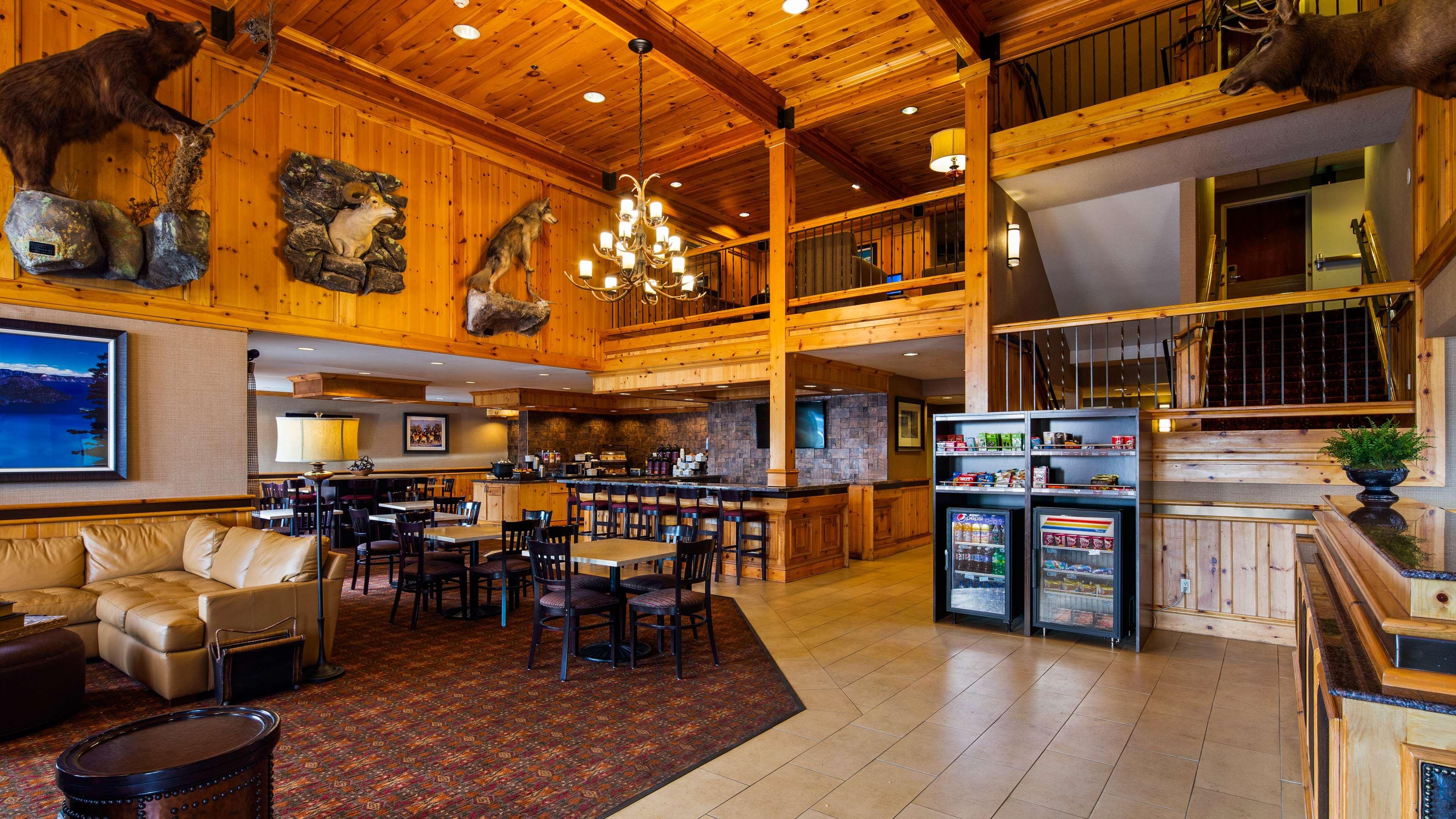 Best Western Plus Olympic Inn Кламат Фолс Екстериор снимка