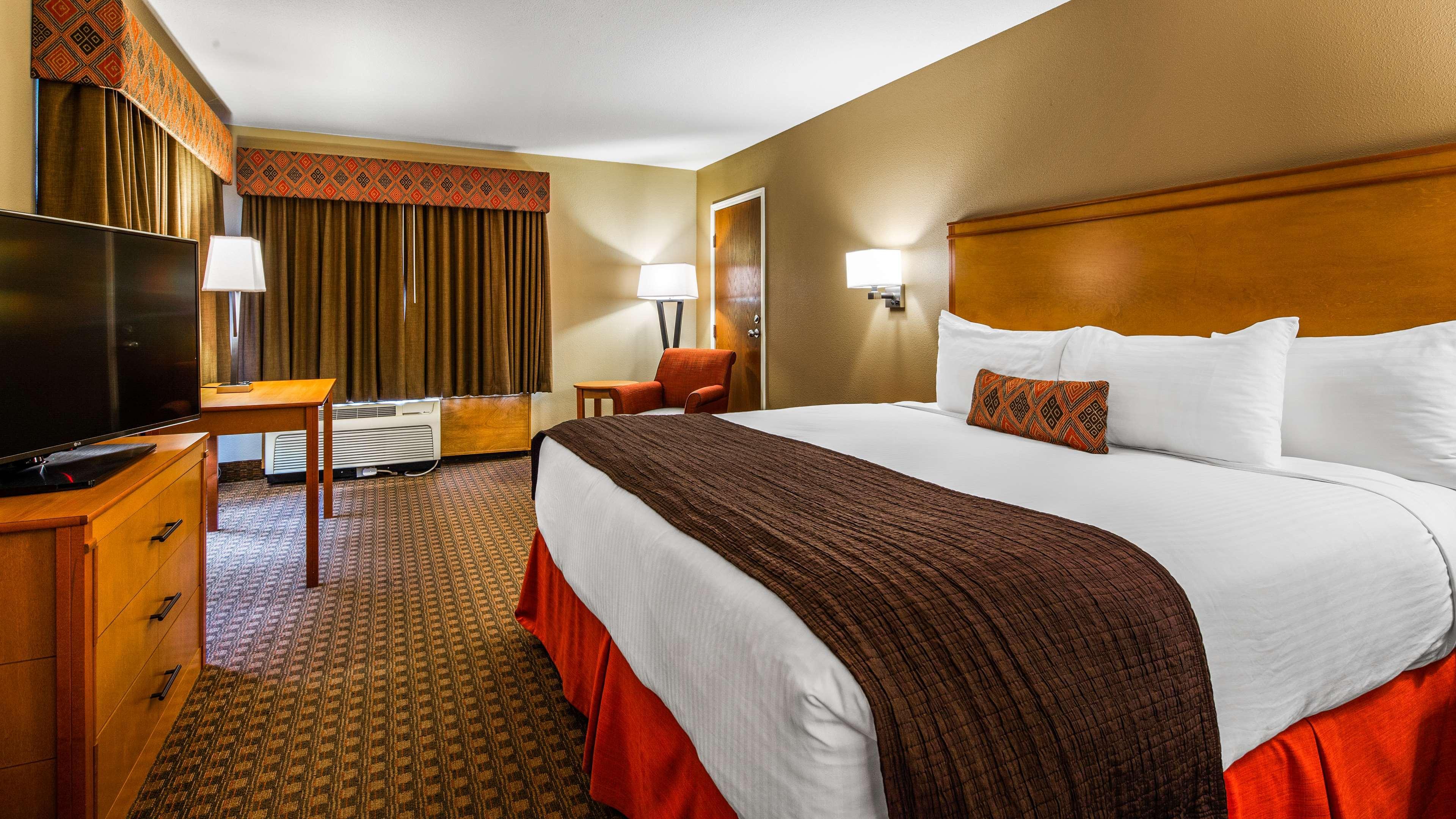 Best Western Plus Olympic Inn Кламат Фолс Екстериор снимка