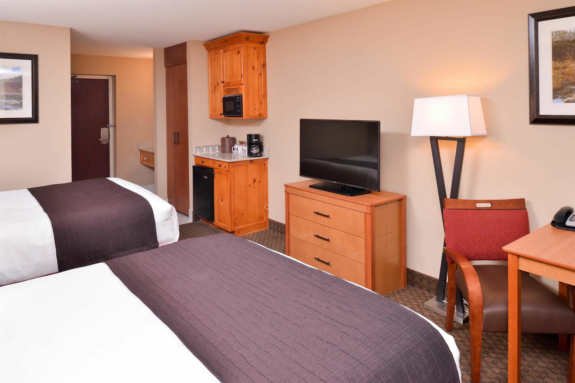 Best Western Plus Olympic Inn Кламат Фолс Екстериор снимка